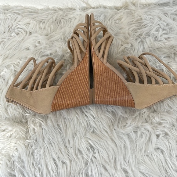 LULUS Pure Instinct Nude Suede Caged Wedges Size 9 New - Picture 8 of 13